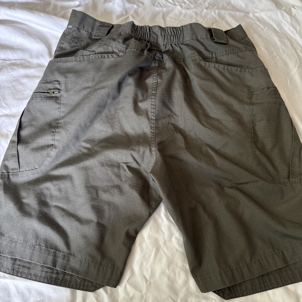 Tactical Olive Green Shorts Size Large Men's Cargo Pockets Military - Picture 7 of 7